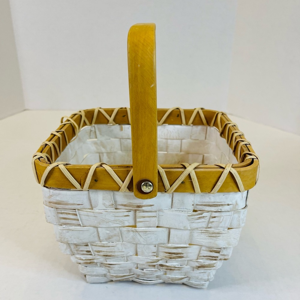 White, Cream, Tan Basket with Moveable Handle